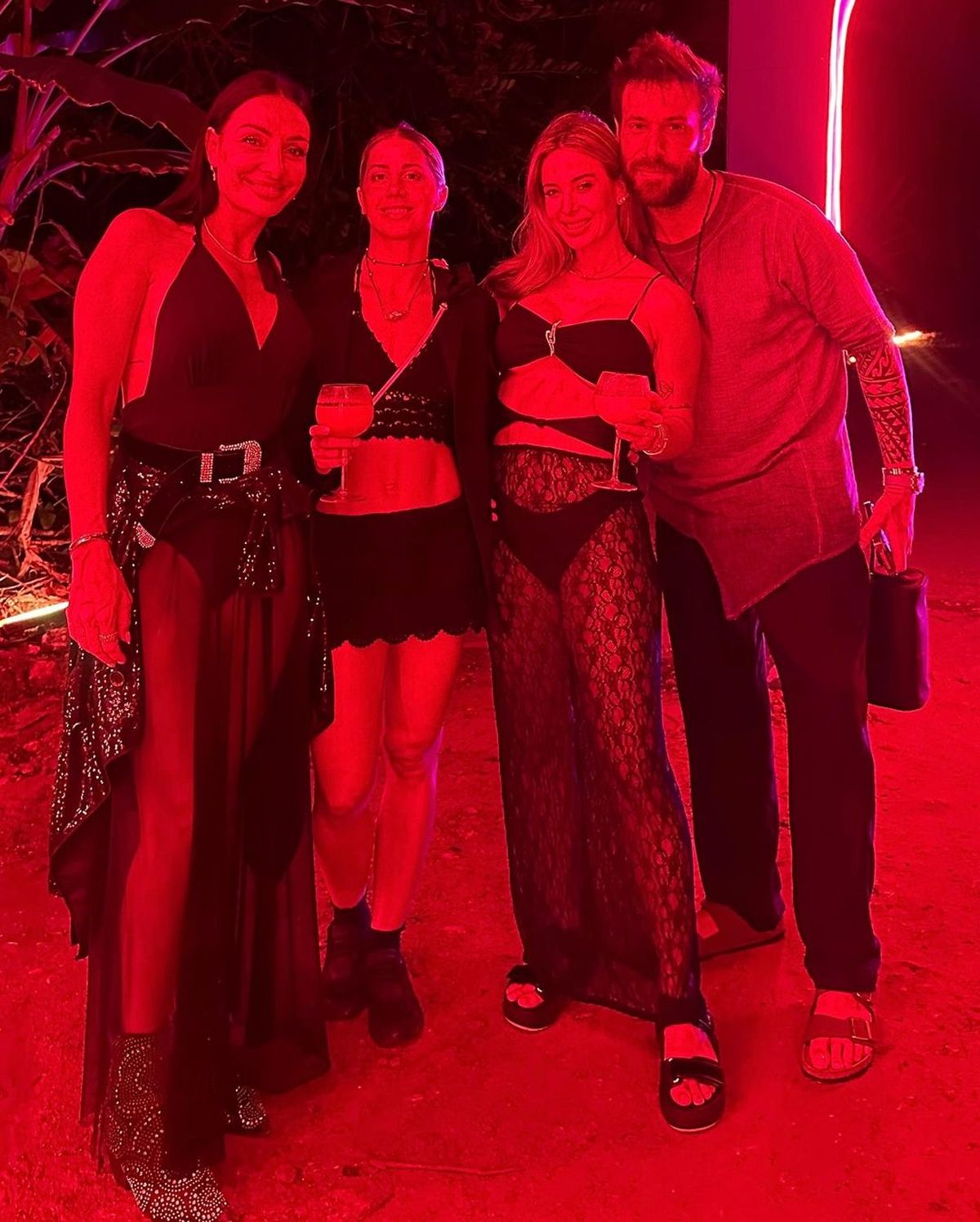 De vacaciones, Jesica Cirio confirma que es la reina de las transparencias en clave hilo dental a la vista. De vacaciones, Jesica Cirio confirma que es la reina de las transparencias en clave hilo dental a la vista.