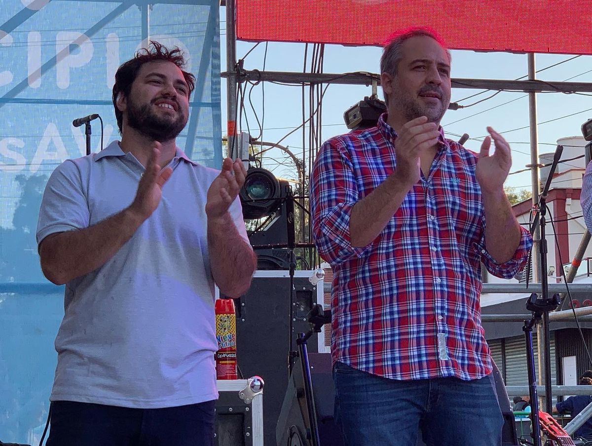 Gustavo Aroma, secretario de Gobierno de Maipú, aquí con el intendente Matías Stevanato.