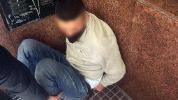 con tobillera electronica por violencia de genero, un colombiano fue detenido tras una salidera bancaria