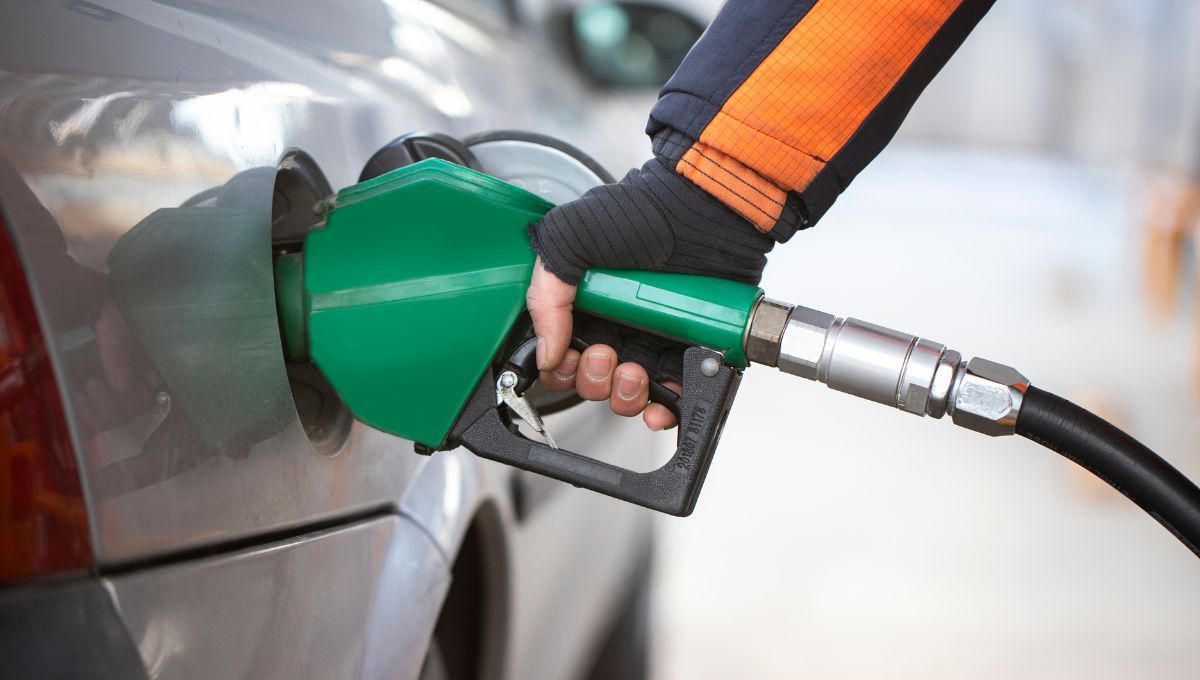 Cuánto cuesta llenar el tanque de gasolina del auto tras el aumento de YPF