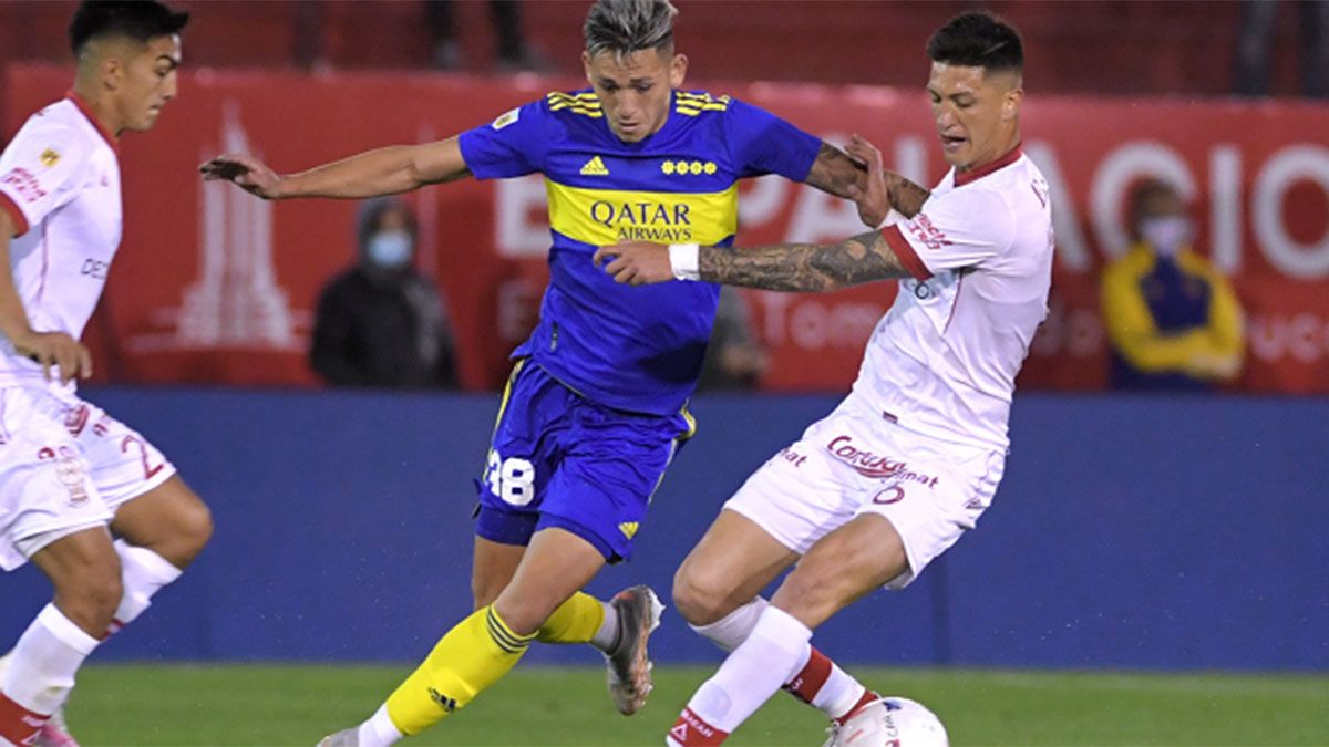 Boca goleó a Huracán y sigue el estigma en el Ducó