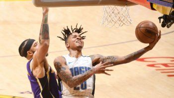 Orlando le puso punto final a la racha de los Lakers