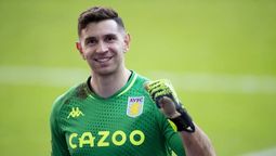 Emiliano Dibu Martínez va en busca de su tercer Premio The best a Mejor Arquero. El uno de la Selección argentina fue nominado por la FIFA. Emiliano Dibu Martínez va en busca de su tercer Premio The best a Mejor Arquero. El uno de la Selección argentina fue nominado por la FIFA.