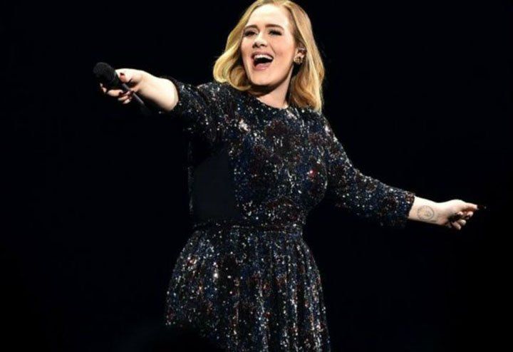 Adele cantó una de las Spice Girls durante un show