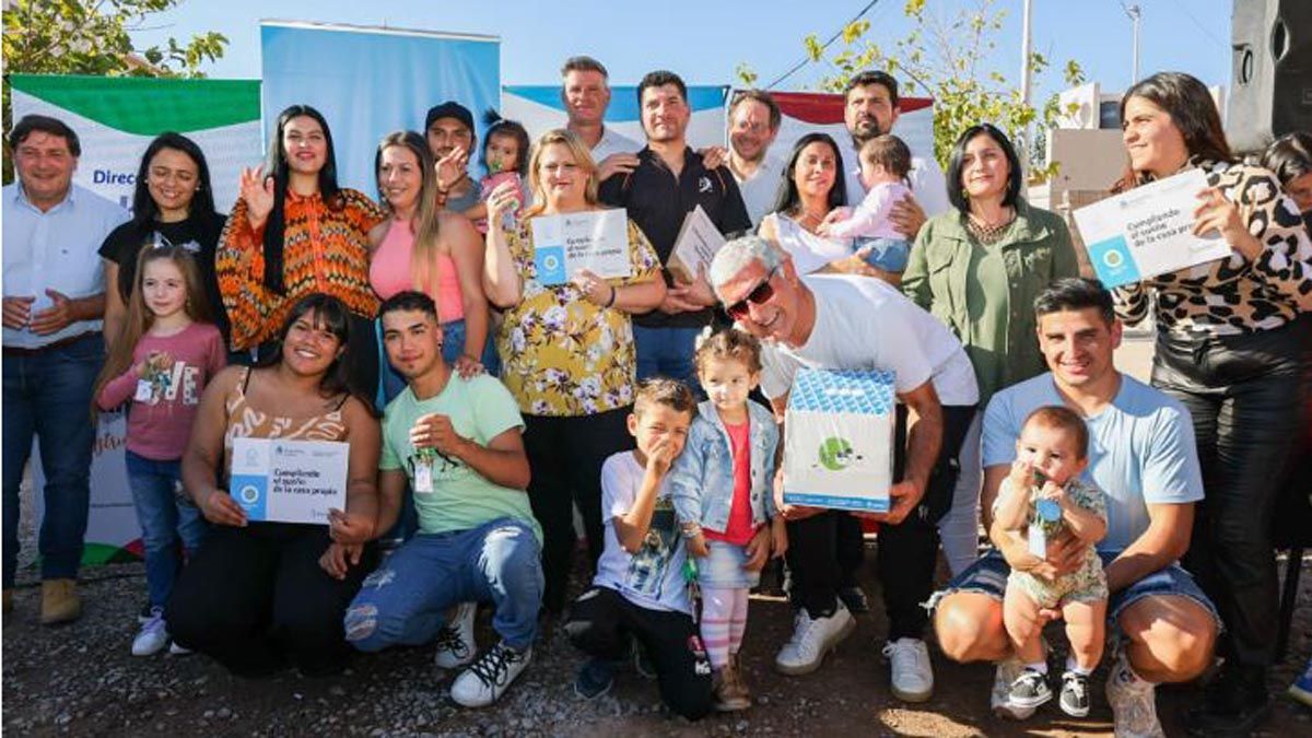 En Santa Rosa fueron entregadas seis viviendas del Procrear.
