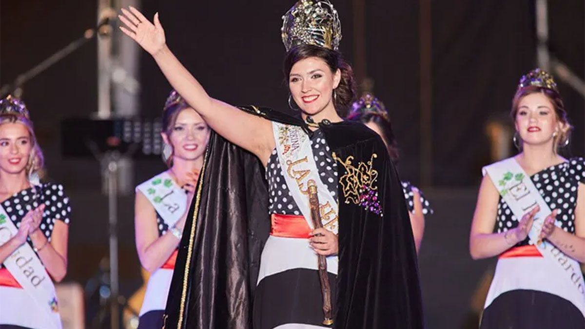 Candela Ávila seguirá siendo la reina de la Vendimia de Las Heras por un año más