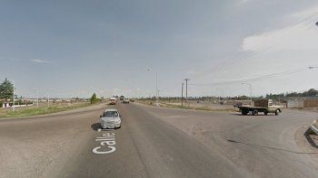 Cinco ladrones a mano armada asaltaron a un hombre y su hijo