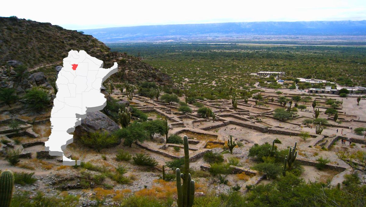Toda la ciudad se comunicaba por laberintos y estaba construida de forma piramidal. Toda la ciudad se comunicaba por laberintos y estaba construida de forma piramidal.