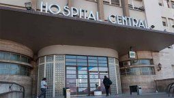 Coronavirus en Mendoza: cuántos son los internados que esperan el resultado de los estudios