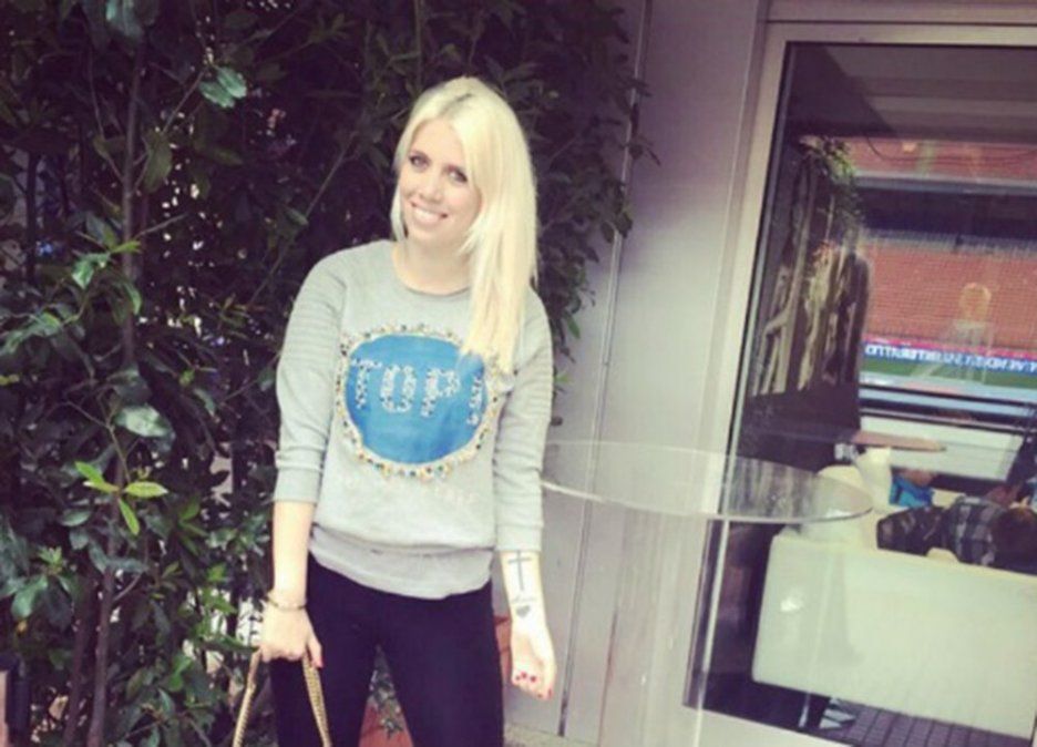 Más fotos de Wanda Nara al natural