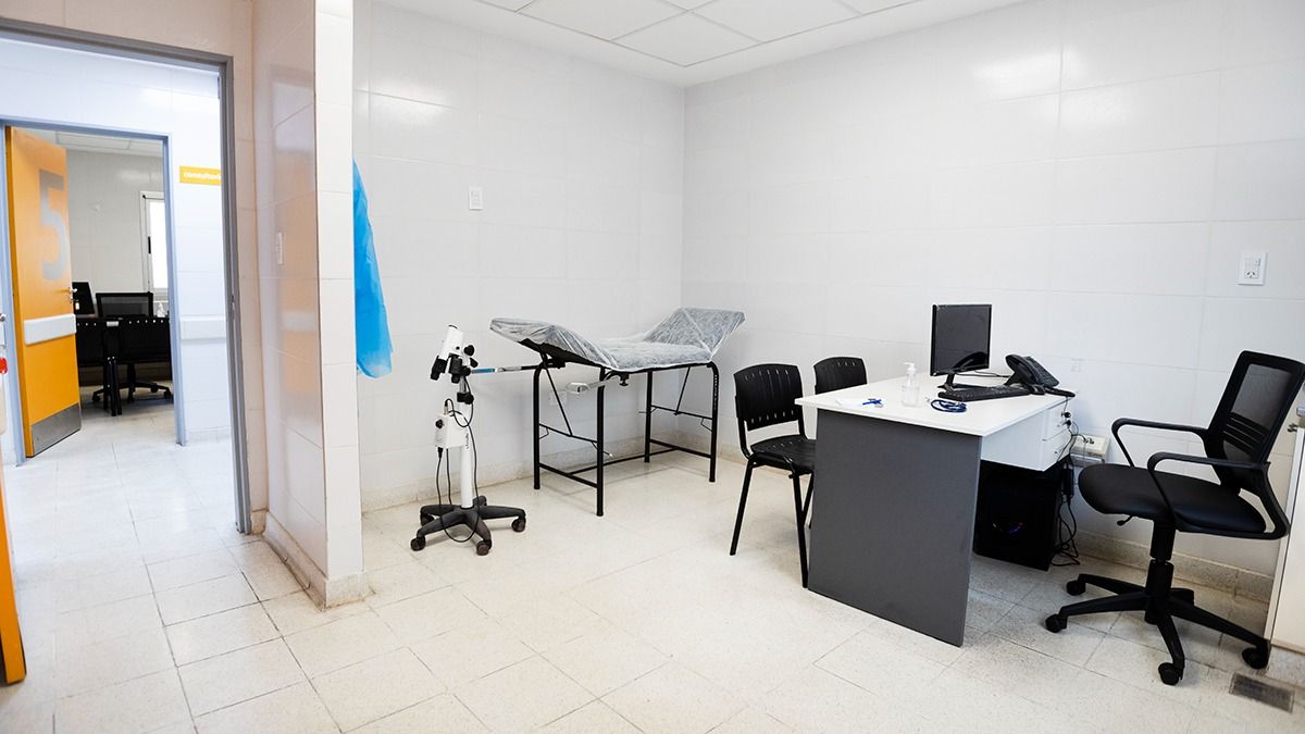 El hospital funcionará como un efector público para pacientes sin obra social. Será como las clínicas privadas para aquella demanda con obra social. El hospital funcionará como un efector público para pacientes sin obra social. Será como las clínicas privadas para aquella demanda con obra social.