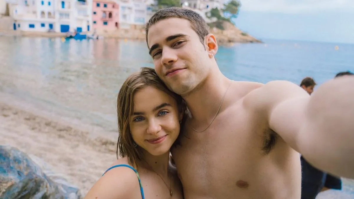 Clara Galle y Julio Peña. Protagonizan la gran película romántica A través del mar.  Clara Galle y Julio Peña. Protagonizan la gran película romántica A través del mar. 