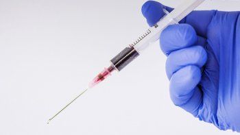 Un hombre se hizo pasar por médico e infectó de sida a docenas de pacientes