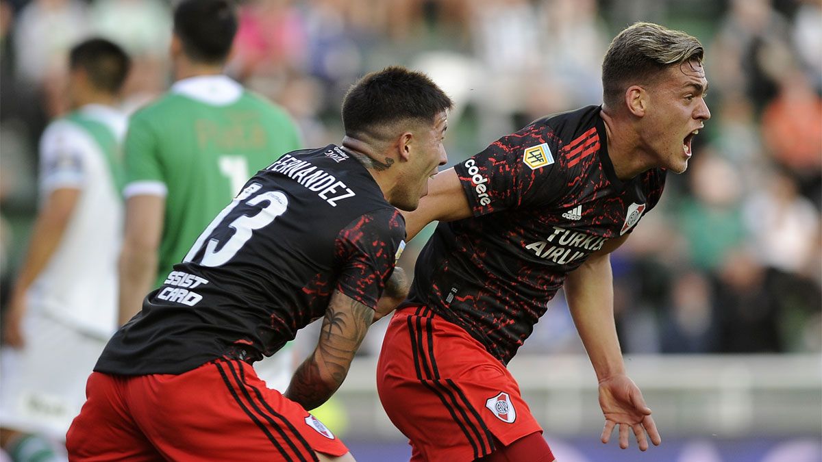 River le ganó a domicilio a Banfield y conservó el liderato