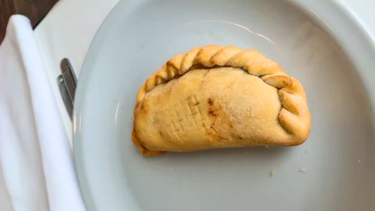 ¿Tenía razón Ricardo Darín? Qué tiene la empanada de $5.500 que ofrece este bodegón