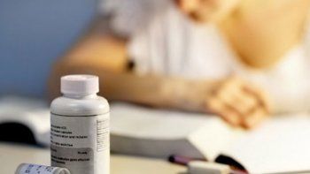 Polémica por universitarios que van drogados a rendir