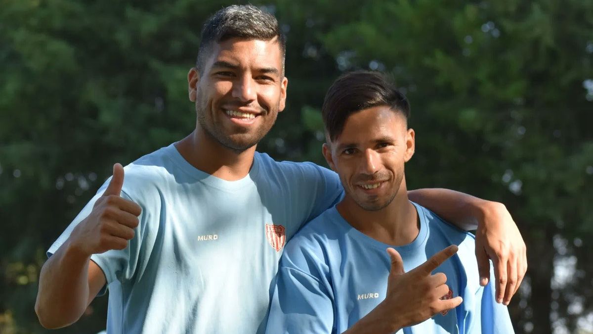Nicolás Pacheco con Matías Navarro en el entrenamiento.