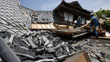 Más de 4.000 edificios en riesgo de derrumbe tras los sismos de Japón