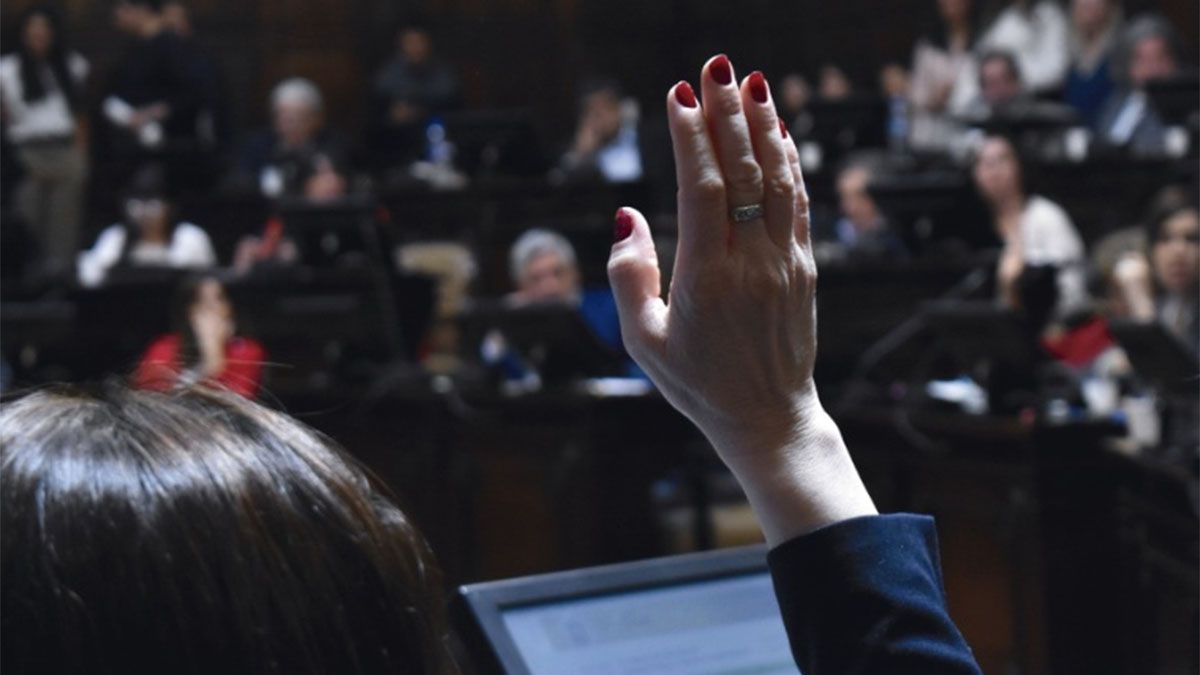 En Diputados se aprobó el presupuesto con endeudamiento gracias al acuerdo con el peronismo.