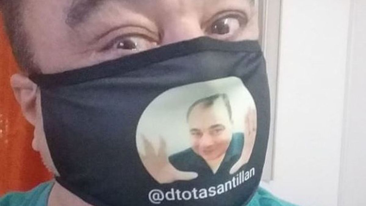 La Tota Santillán vende artículos en la calle.