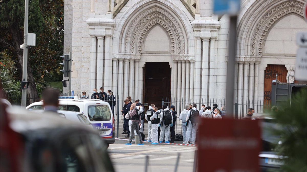 Tremento ataque en Niza, Francia, donde murieron tres personas