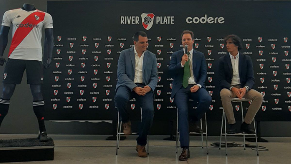La presentación se hizo en el Monumental
