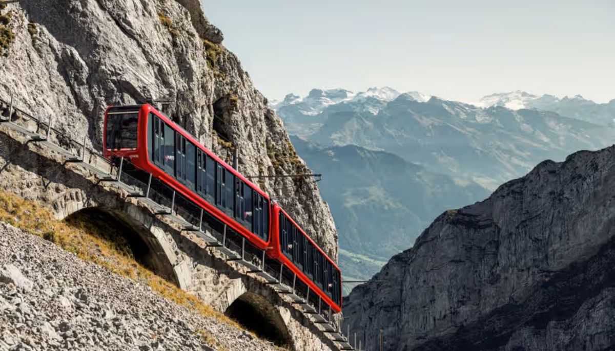 Ferrocarril de cremallera subiendo el Pilatus. Imagen de My Switzerland. Ferrocarril de cremallera subiendo el Pilatus. Imagen de My Switzerland.