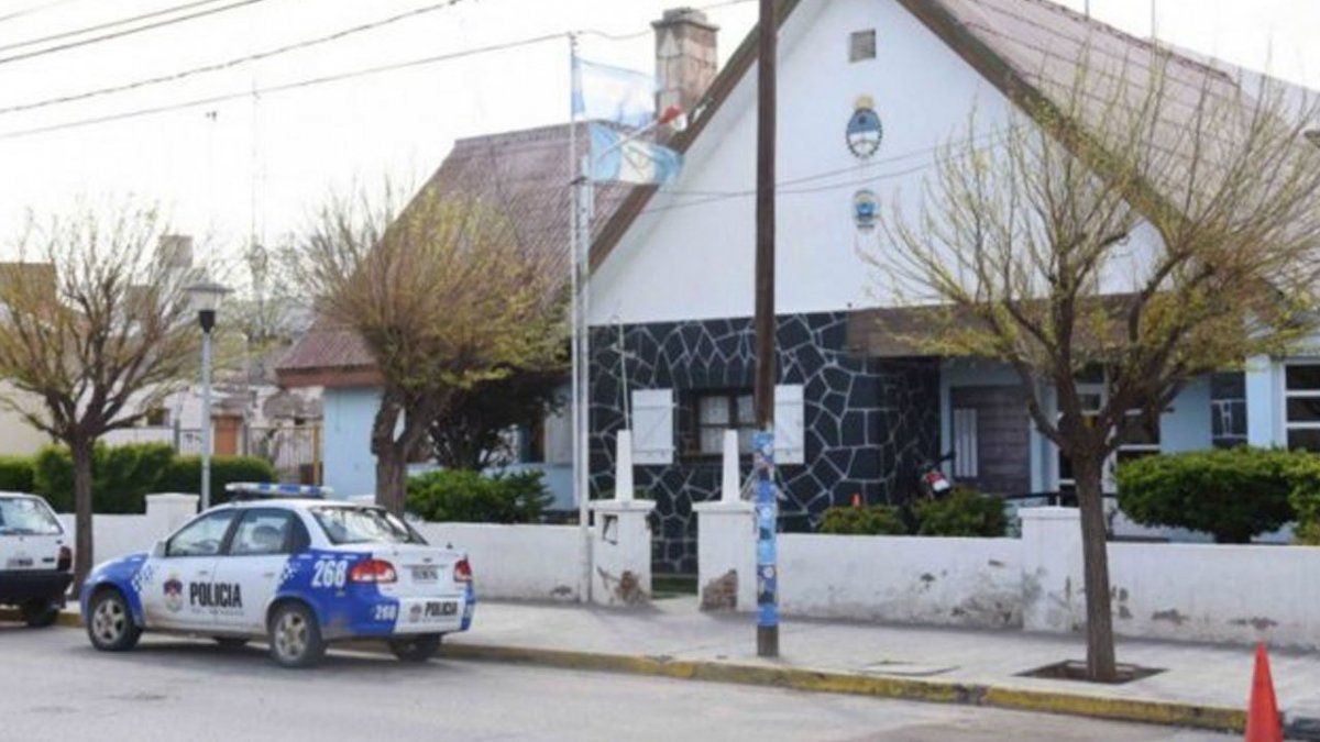 Fue con un arma a la escuela y amenazó con matar a sus compañeros