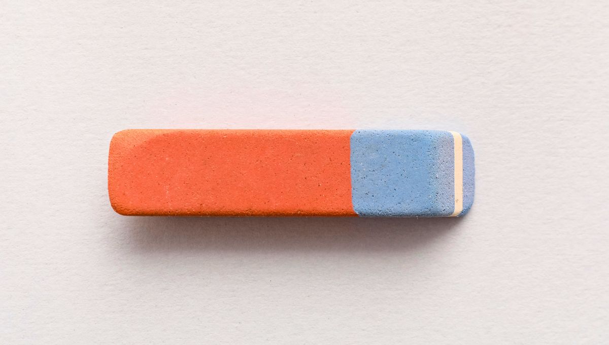 Esta técnica es perfecta para limpiar los rayones de lápiz y dibujos en las paredes. Esta técnica es perfecta para limpiar los rayones de lápiz y dibujos en las paredes.