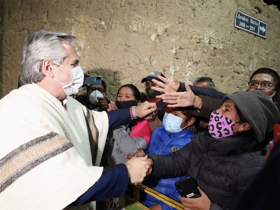 Alberto Fernández despidió a Evo Morales en su regreso a Bolivia