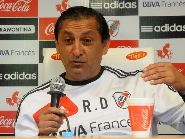 Ramón Díaz pide que se respete lo firmado