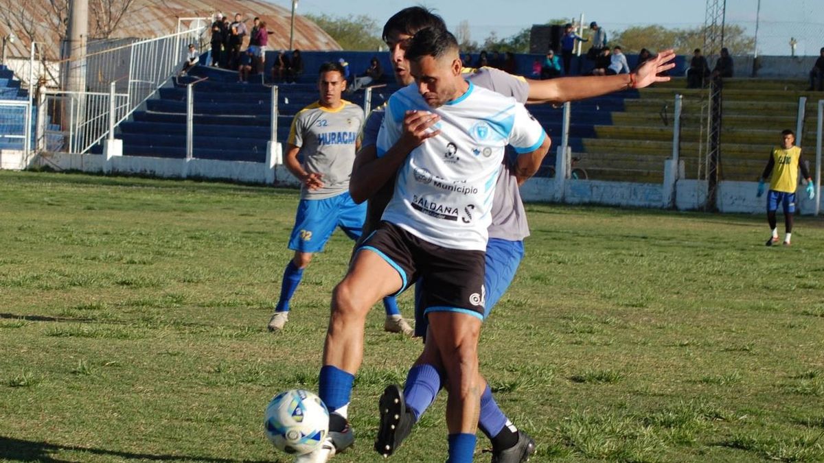 Gonzalo Parisi fue uno de los goleadores del Celeste. Gonzalo Parisi fue uno de los goleadores del Celeste.