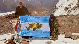La bandera de Malvinas en la cima del cerro Aconcagua. Ese es el objetivo de los veteranos argentinos y británicos. La bandera de Malvinas en la cima del cerro Aconcagua. Ese es el objetivo de los veteranos argentinos y británicos.