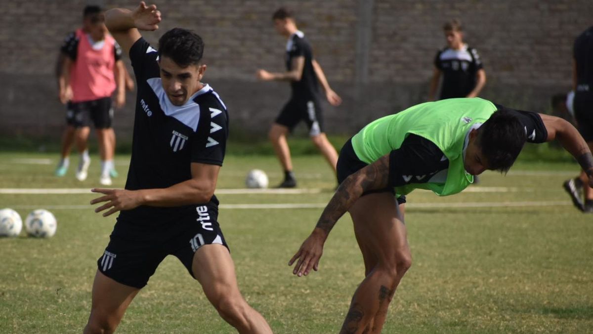 Leandro Ciccolini se indentifica con el juego de Dario Alaníz en Gimnasia y Esgrima.