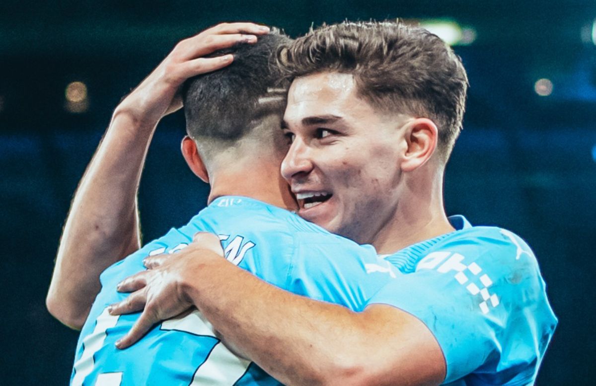 Julián la rompe en el fútbol inglés y europeo