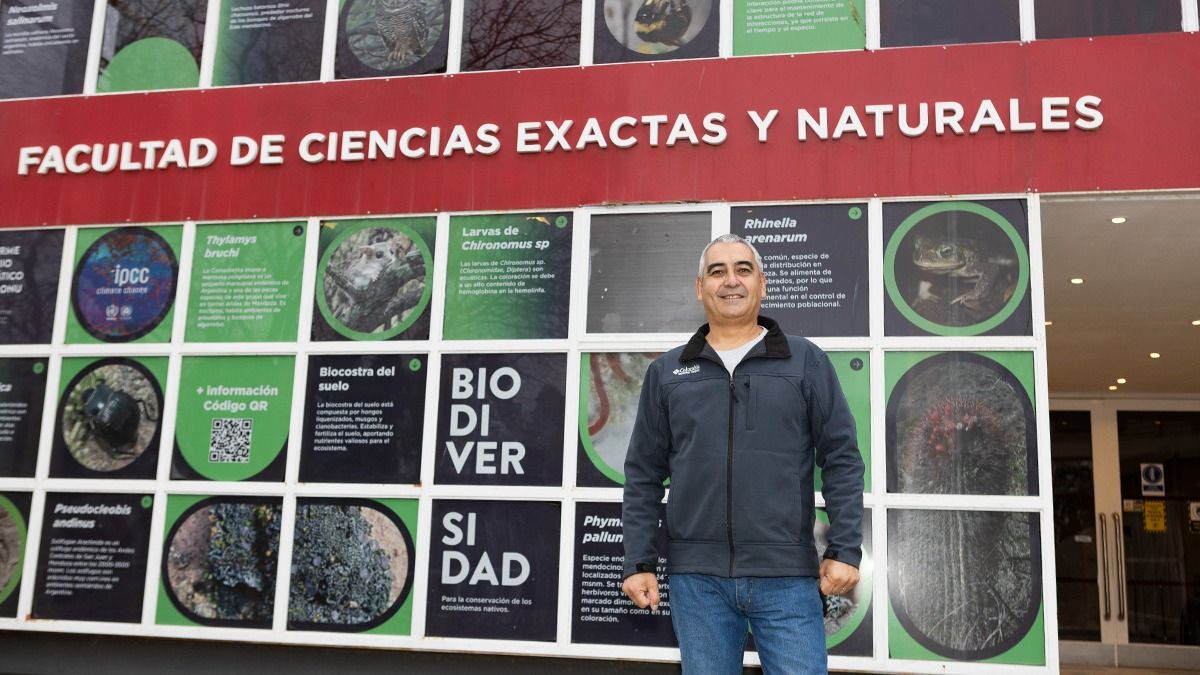 Mario Rodríguez dijo que con fondos propios está montando una planta piloto en la Facultad de Exactas y Naturales de la UNCuyo. Mario Rodríguez dijo que con fondos propios está montando una planta piloto en la Facultad de Exactas y Naturales de la UNCuyo.