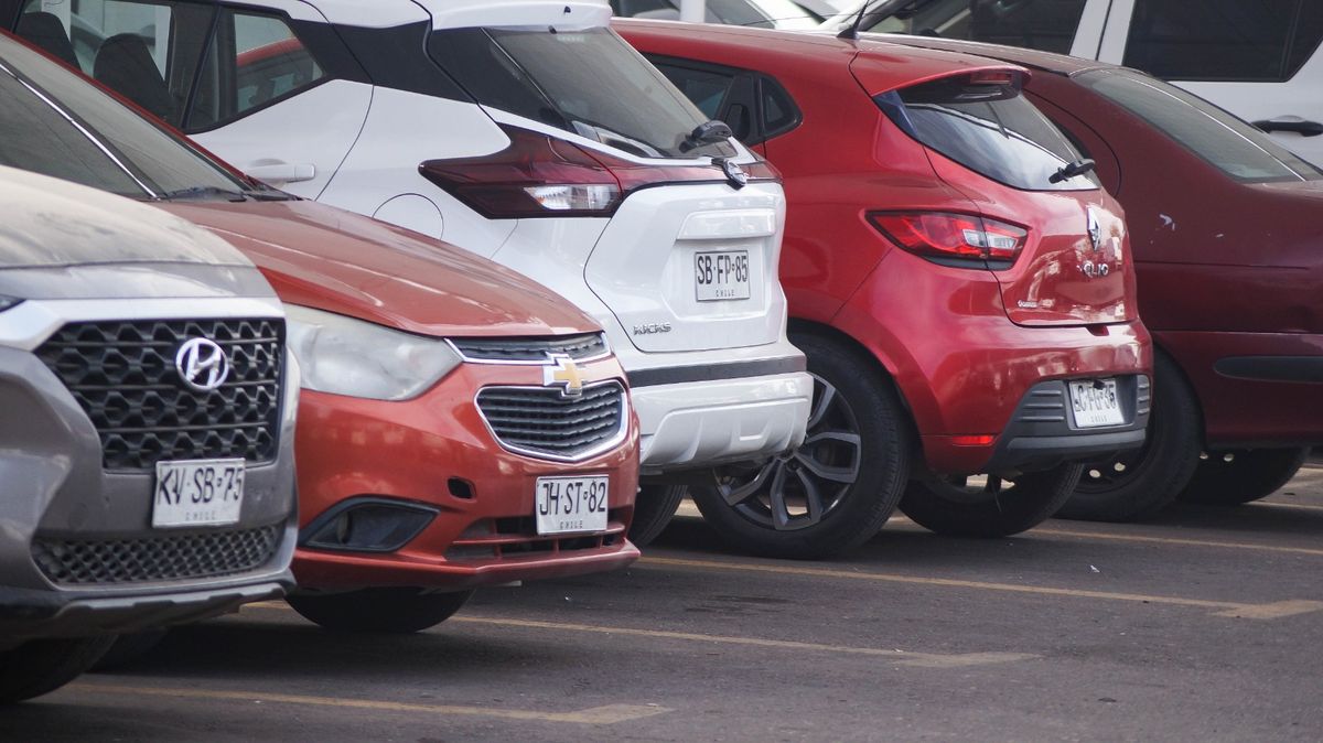 Las patentes de Chile ya se pueden ver. Sin embargo, para el sector hotelero y gastronómico cambiaron los hábitos del turismo trasandino Las patentes de Chile ya se pueden ver. Sin embargo, para el sector hotelero y gastronómico cambiaron los hábitos del turismo trasandino