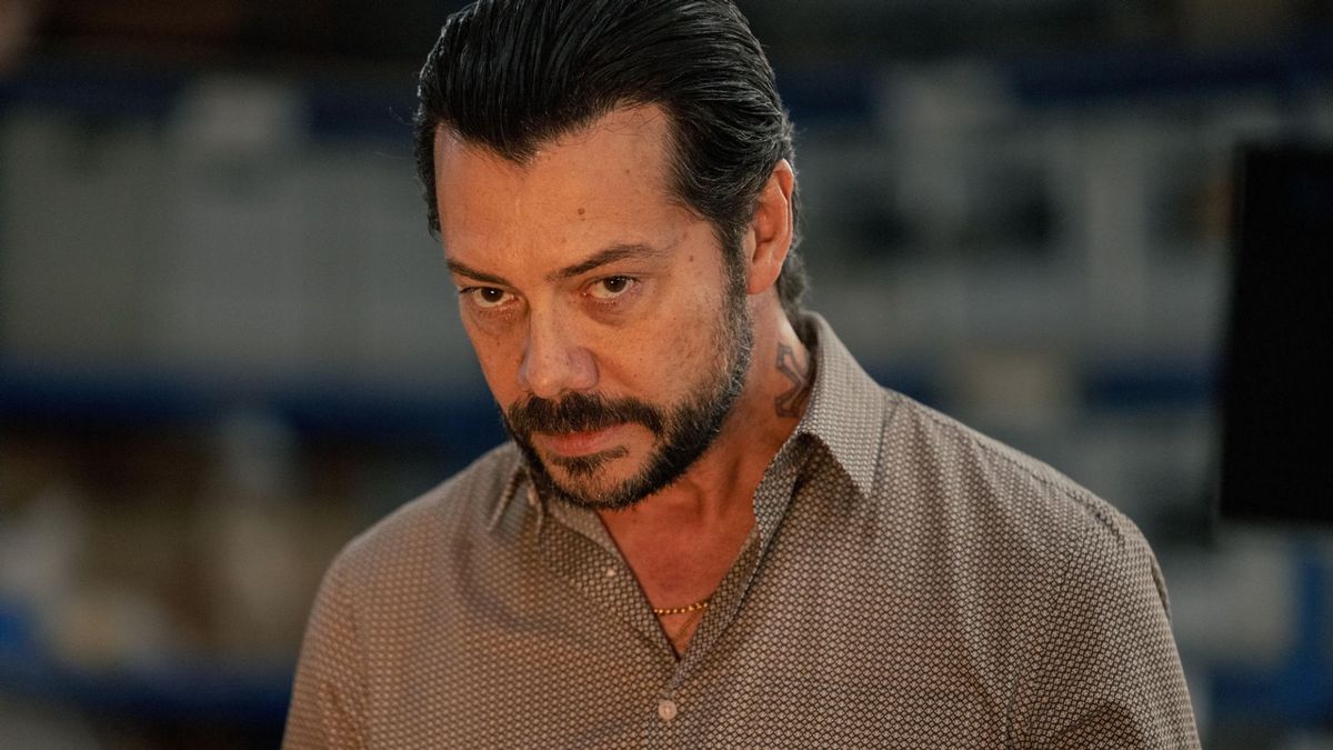 La serie Dos tumbas estrenó en Netflix el 29 de agosto de 2025 y tiene solo 3 capítulos. La serie Dos tumbas estrenó en Netflix el 29 de agosto de 2025 y tiene solo 3 capítulos.