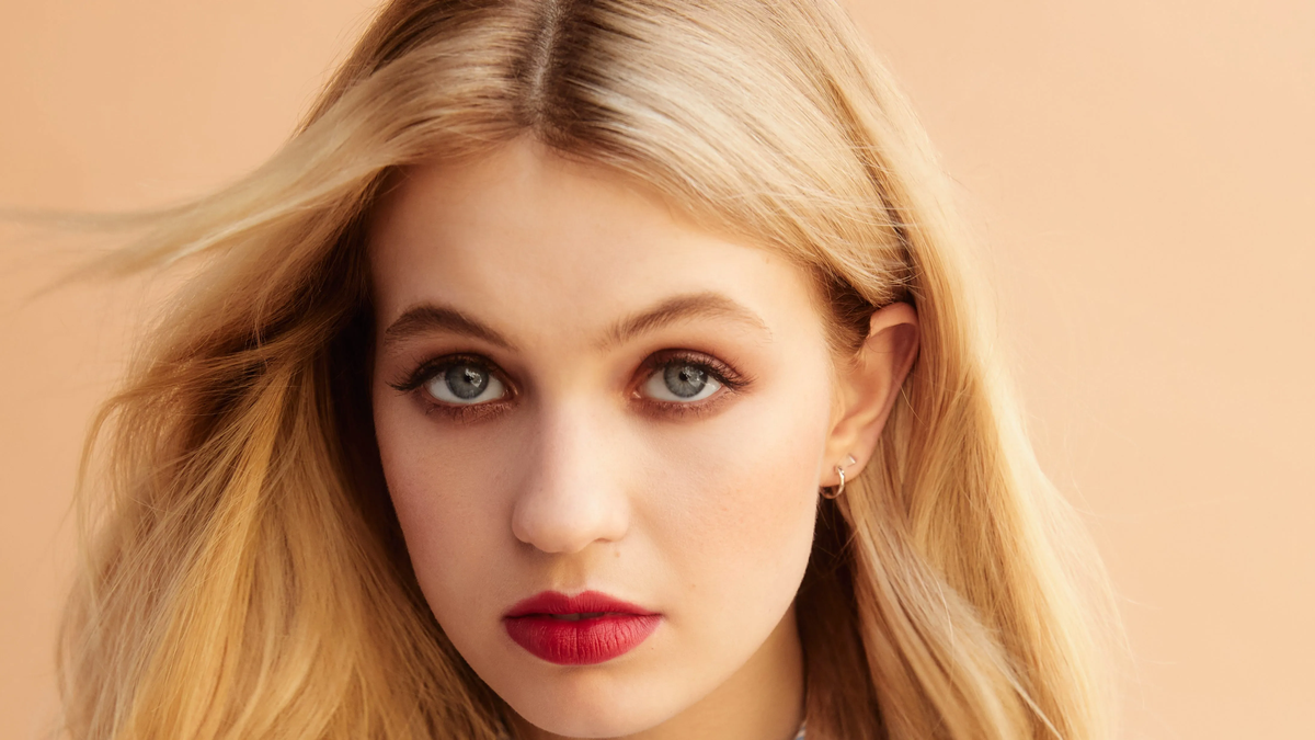 Olivia Welch protagoniza la serie. Imagen: Prime Video.