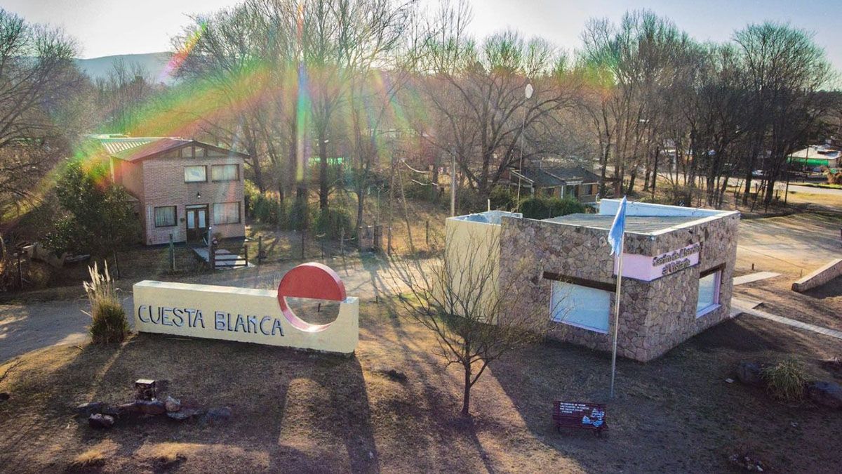 En Cuesta Blanca, las autoridades quieren garantizar la tranquilidad de los turistas y han prohibido la música alta