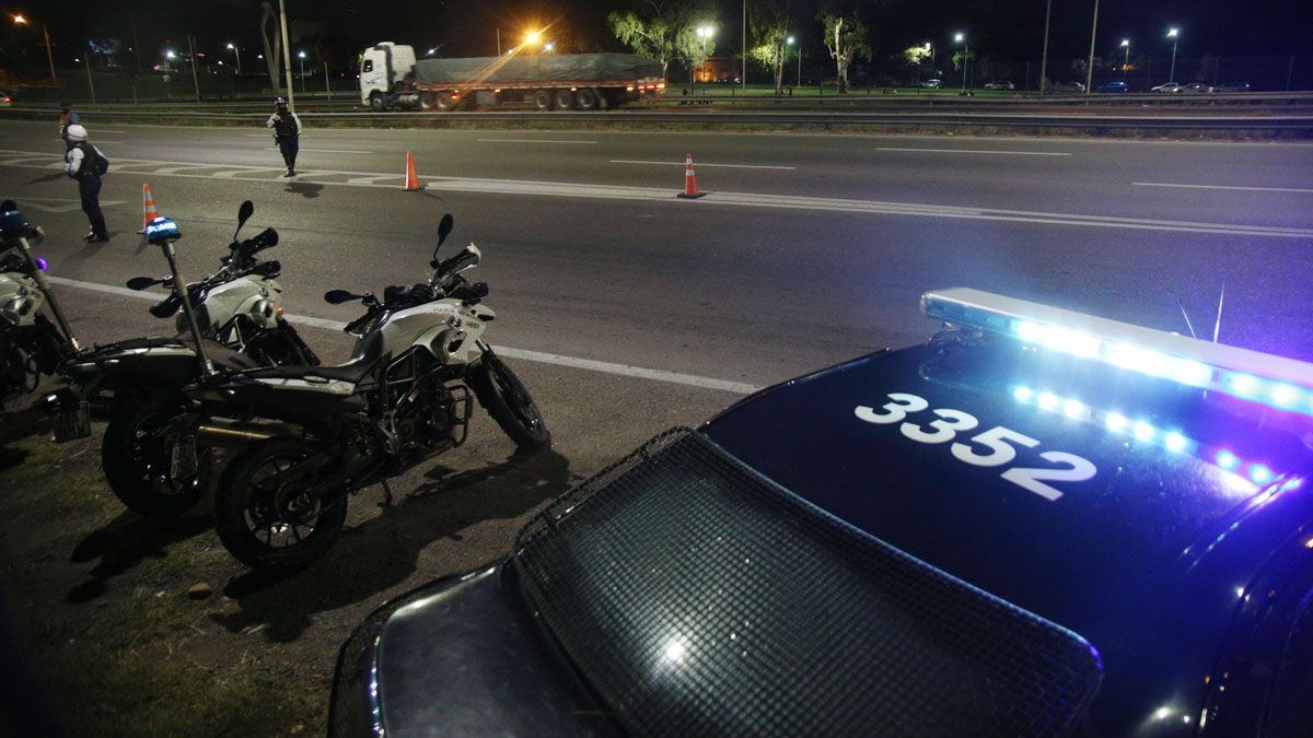 Testigos remarcaron que a esa hora la visibilidad en la zona es escasa.