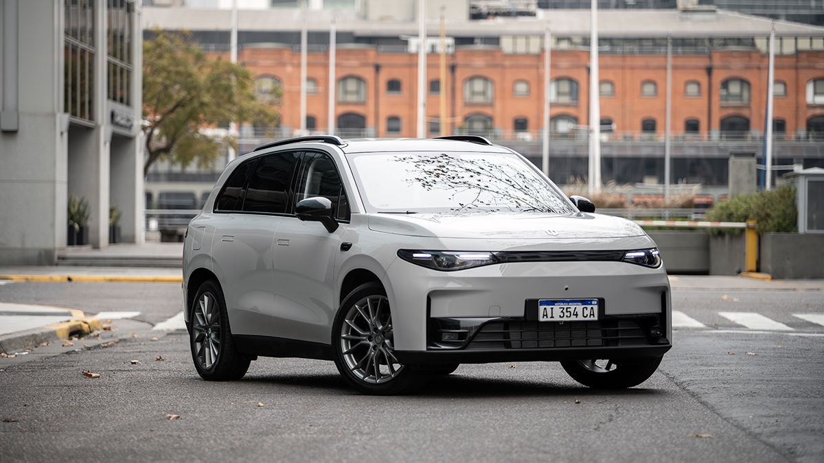 Se presentan los modelos Leapmotor B10 y C10 ultra-h&iacute;bridos, con autonom&iacute;as superiores a 900 y 1.000 kil&oacute;metros respectivamente.