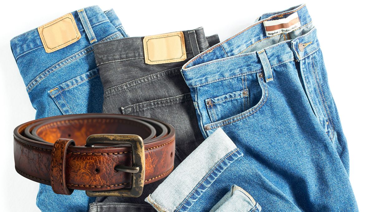 Puedes perforar tu cinto en casa y con un DIY de ropa. Puedes perforar tu cinto en casa y con un DIY de ropa.
