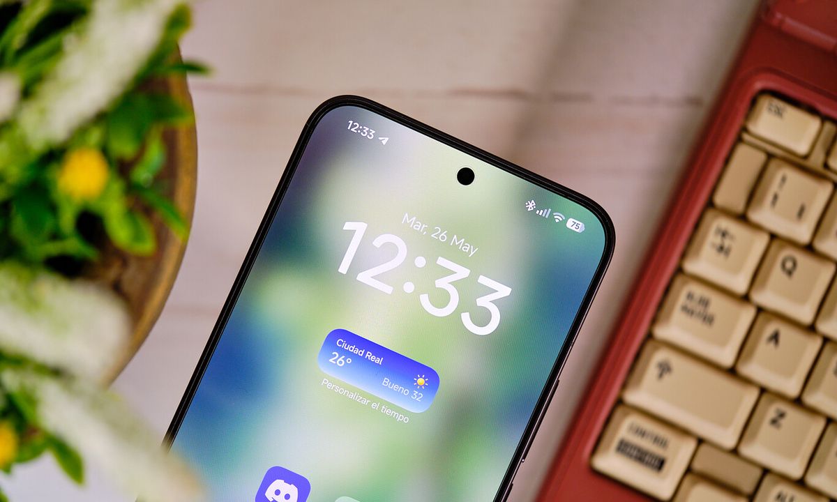 Este teléfono tendrá un precio cercano a los 900 dólares. Foto: Xataka Este teléfono tendrá un precio cercano a los 900 dólares. Foto: Xataka
