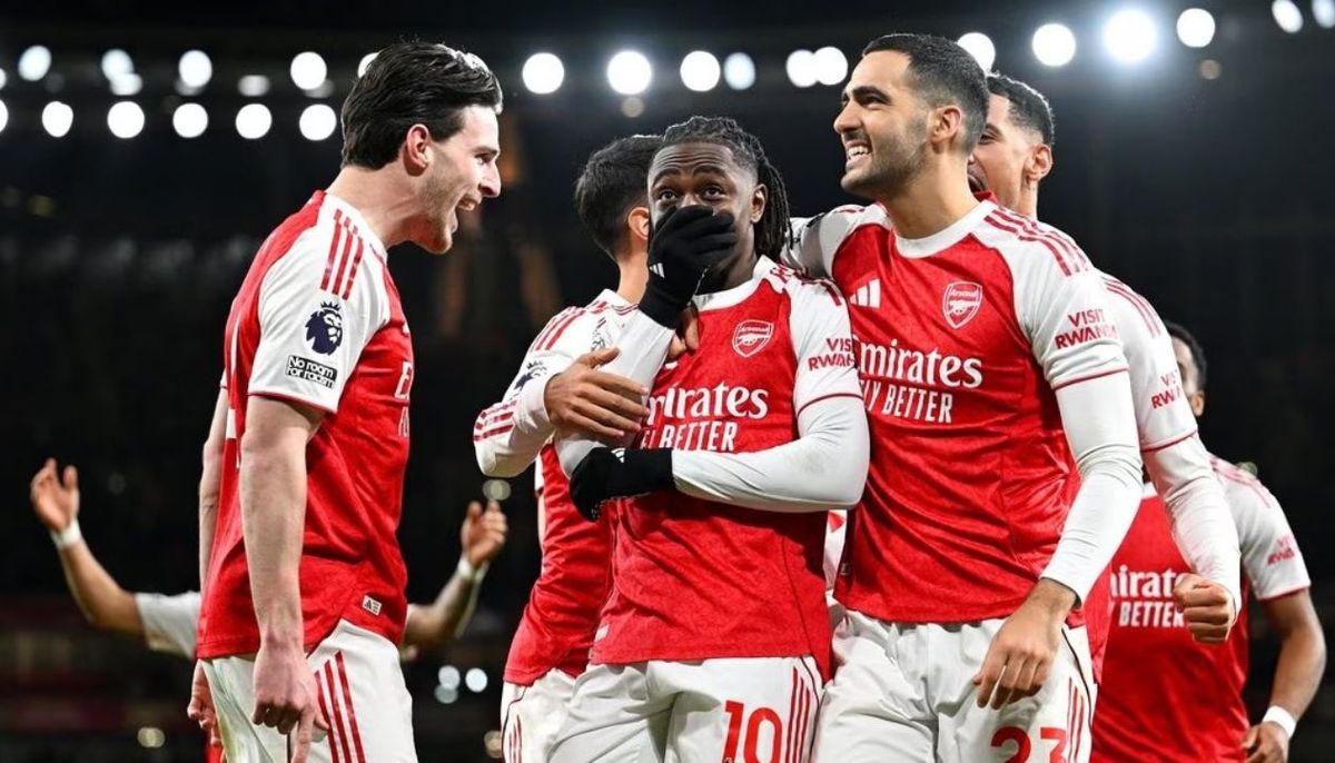 Fracasó en Godoy Cruz y ahora se perfila como campeón en el Arsenal de Inglaterra