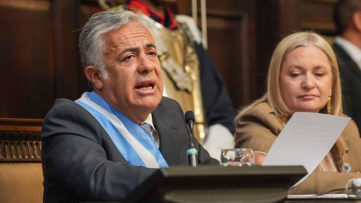 El gobernador Alfredo Cornejo y la vicegobernadora Hebe Casado en la Asamblea Legislativa. El gobernador Alfredo Cornejo y la vicegobernadora Hebe Casado en la Asamblea Legislativa.