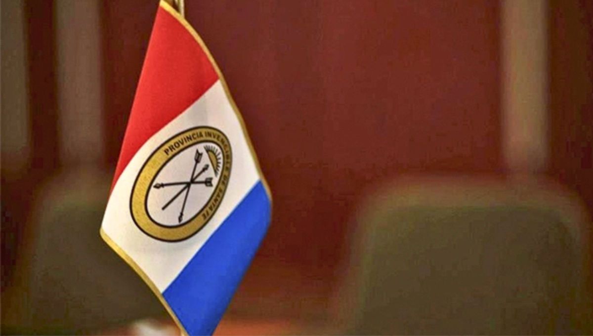 El 3 de agosto se celebra el Día de la Bandera de Santa Fe, en honor a la fecha en la que se la ratificó como símbolo oficial de la provincia. El 3 de agosto se celebra el Día de la Bandera de Santa Fe, en honor a la fecha en la que se la ratificó como símbolo oficial de la provincia.