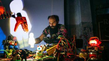 Continúa el ciclo de Música Electrónica Experimental GLITCH en Godoy Cruz