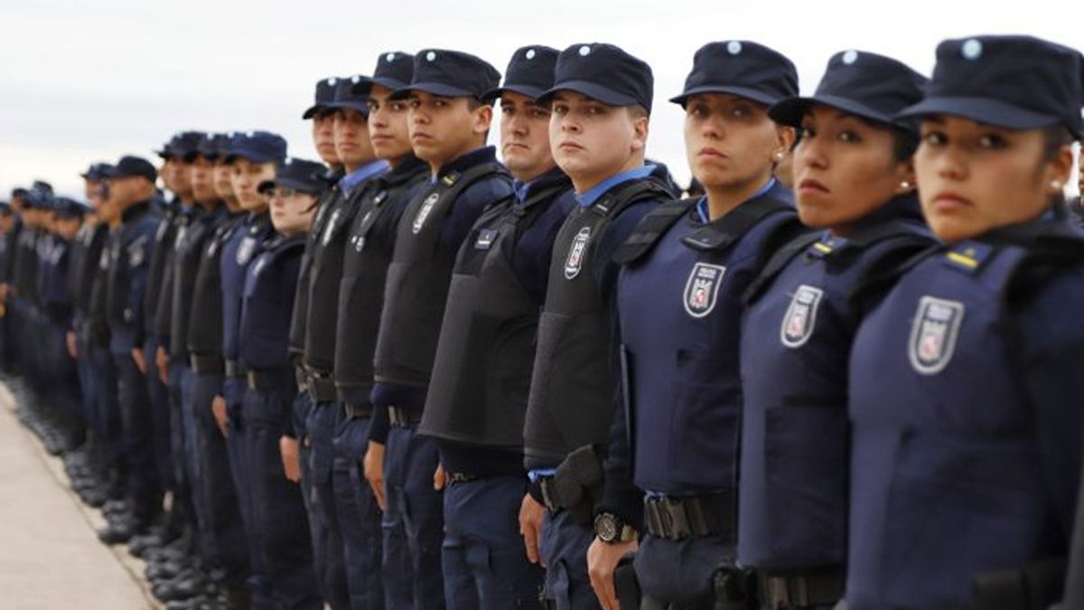 La Policía de Mendoza busca nuevos efectivos.
