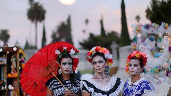 Cementerio de Hollywood celebra Día de los Muertos